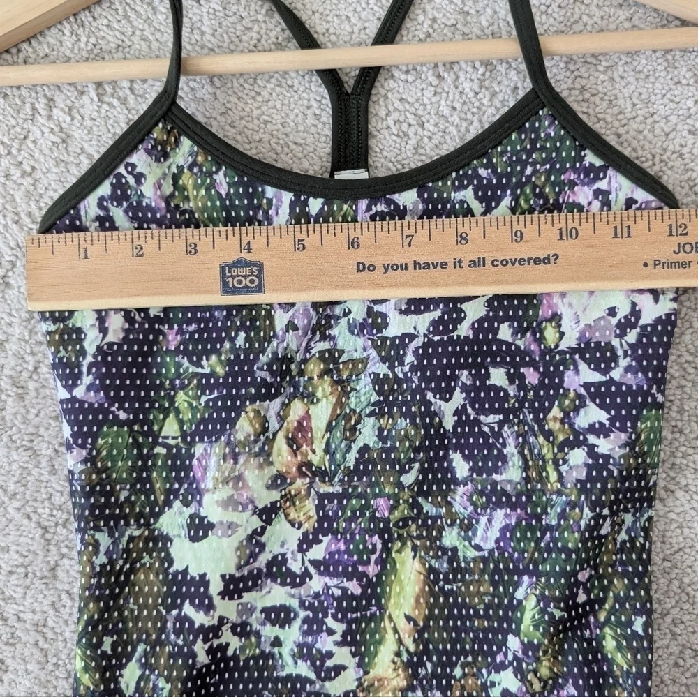 Lululemon Power Y Tank Top 2 Floral Sport White Gator Green Yoga Athletic
